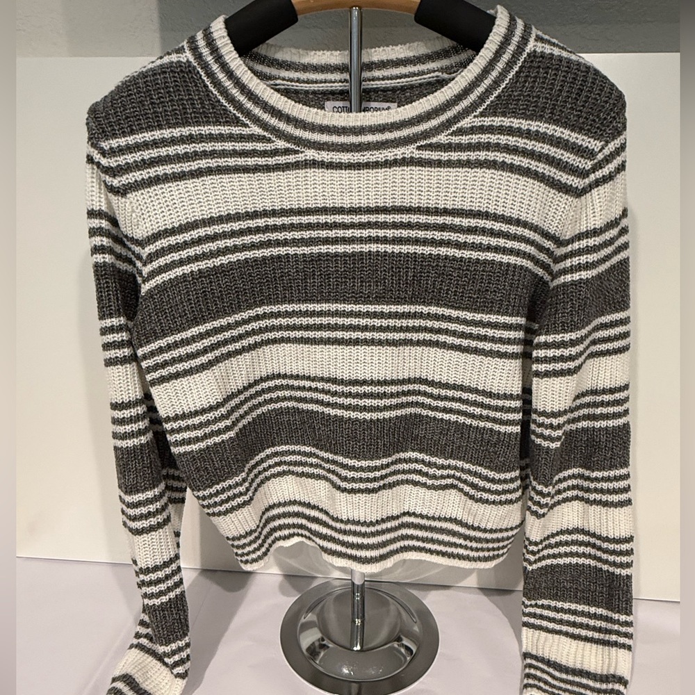Striped Gray and White Women's Sweater